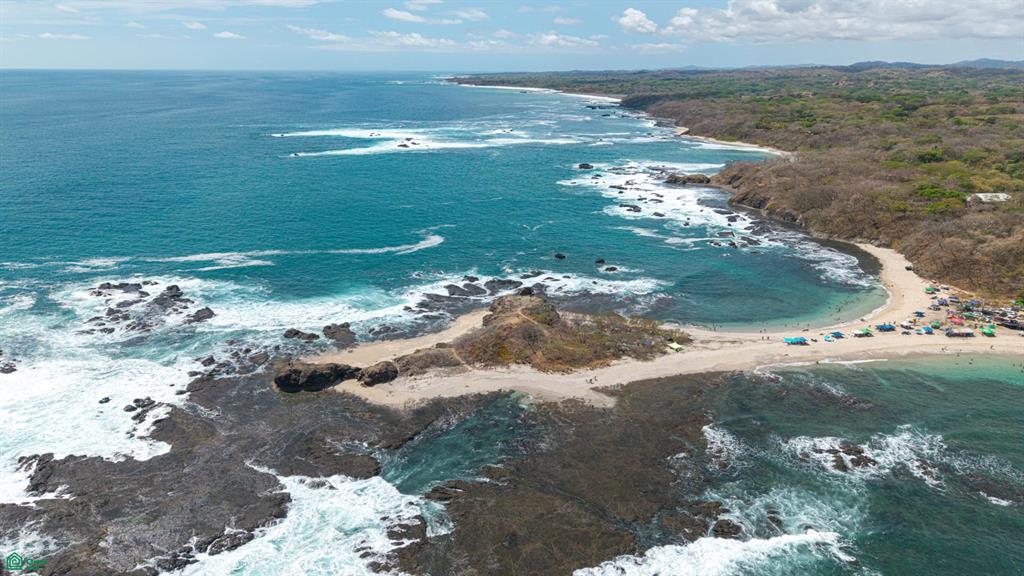 San Juanillo Farm: Large-Scale Ocean View Land with Investment Potential