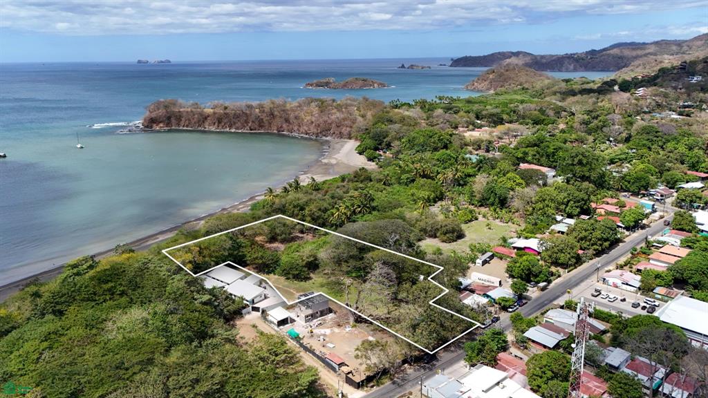 Lot Potrero: Titled Beachfront Development 