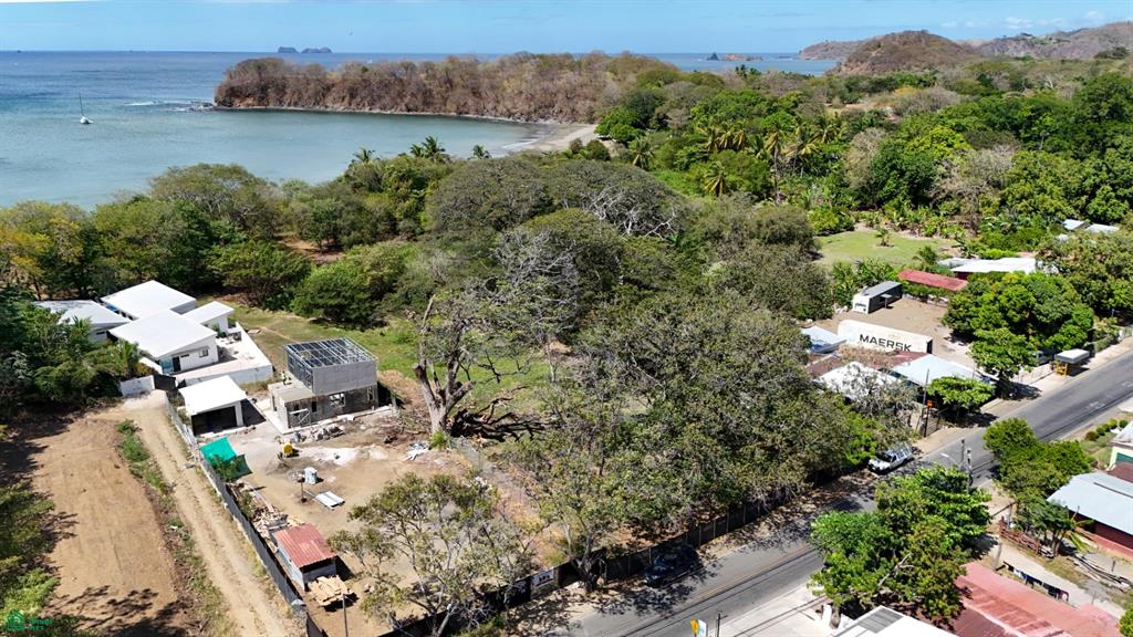Lot Potrero: Titled Beachfront Development 