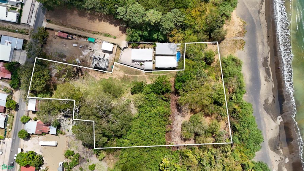 Lot Potrero: Titled Beachfront Development 