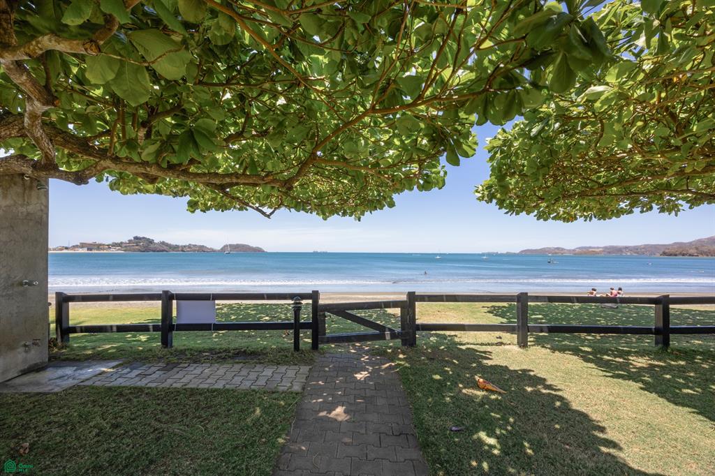 El Destino 1A: Turnkey Oceanfront Living in Surfside 