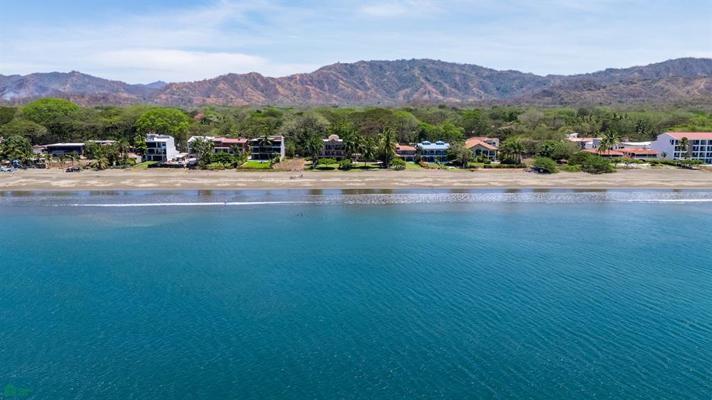 El Destino 1A: Turnkey Oceanfront Living in Surfside 