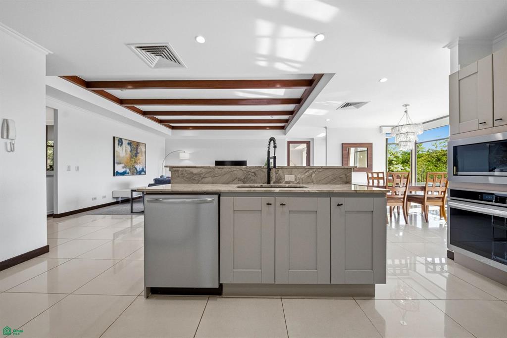 Carao T2-2: 3BR Condo with Renovated Interiors in Reserva Conchal