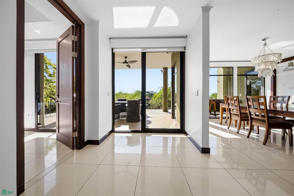 Carao T2-2: 3BR Condo with Renovated Interiors in Reserva Conchal