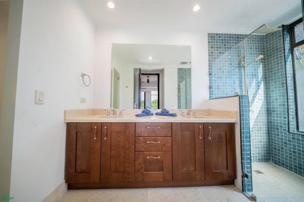 Carao T2-2: 3BR Condo with Renovated Interiors in Reserva Conchal