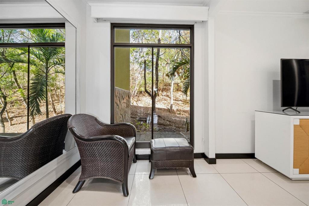 Carao T2-2: 3BR Condo with Renovated Interiors in Reserva Conchal