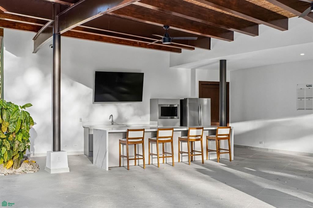 Carao T2-2: 3BR Condo with Renovated Interiors in Reserva Conchal