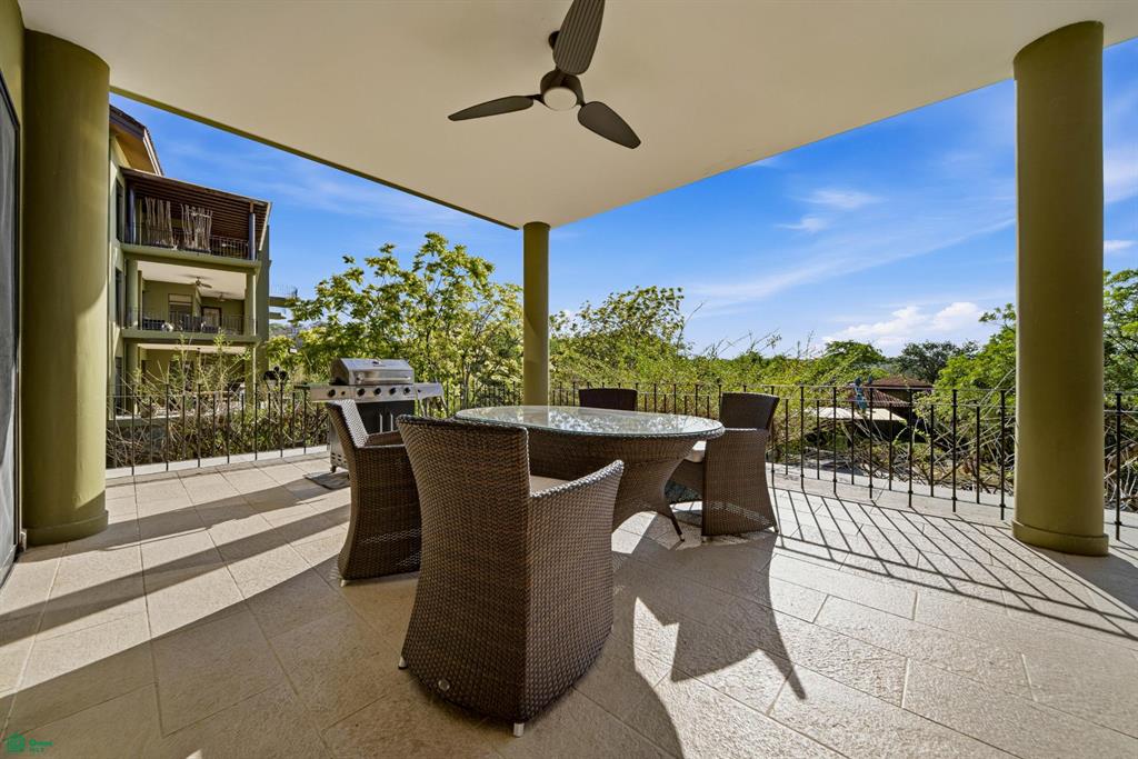 Carao T2-2: 3BR Condo with Renovated Interiors in Reserva Conchal