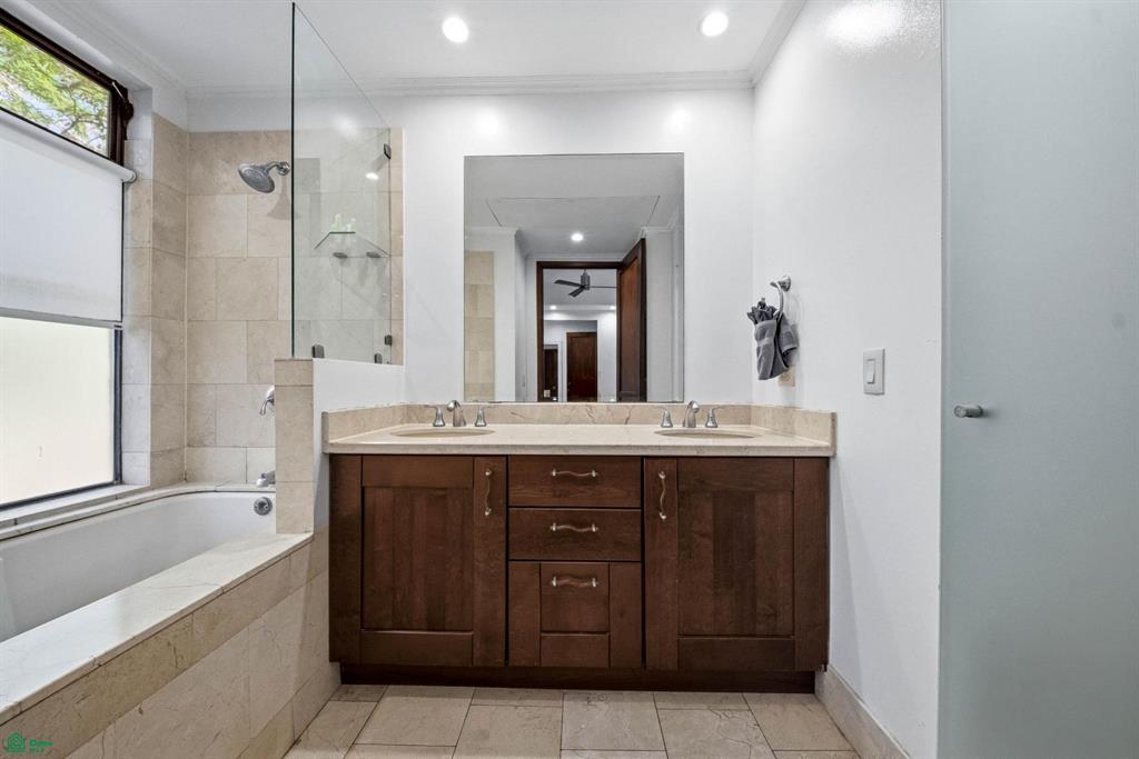 Carao T2-2: 3BR Condo with Renovated Interiors in Reserva Conchal