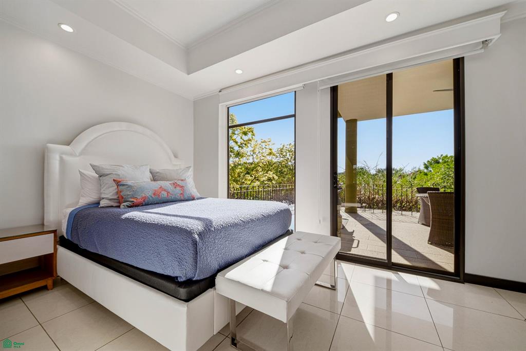 Carao T2-2: 3BR Condo with Renovated Interiors in Reserva Conchal