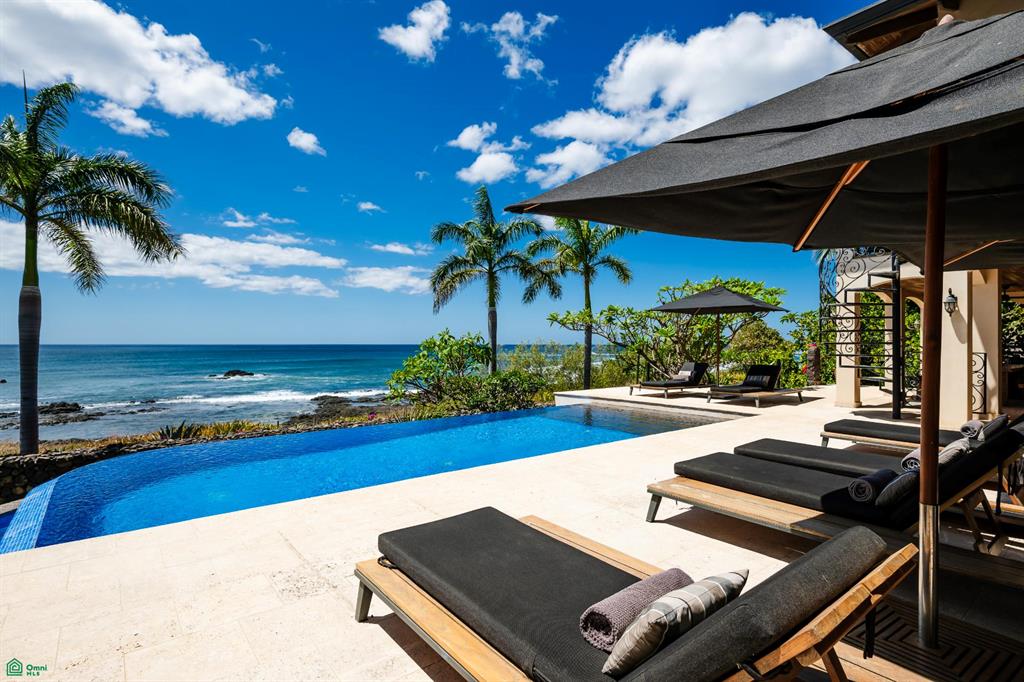 Villa Esperanza: Oceanfront in Playa Negra, Private Coastal Living with Direct Beach Access