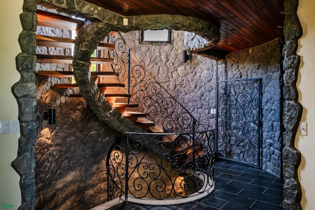 Villa Esperanza: Oceanfront in Playa Negra, Private Coastal Living with Direct Beach Access