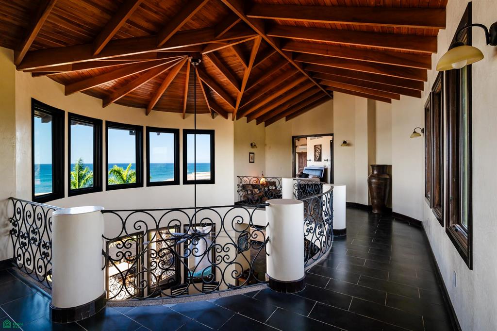 Villa Esperanza: Oceanfront in Playa Negra, Private Coastal Living with Direct Beach Access