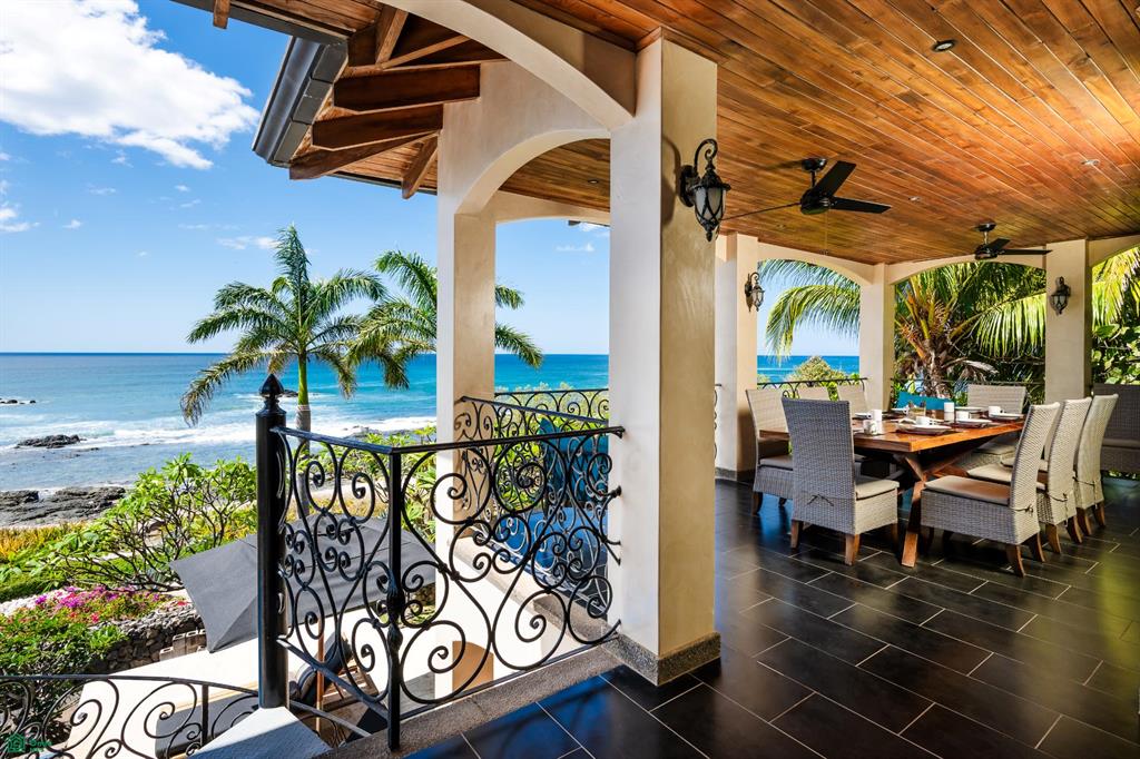 Villa Esperanza: Oceanfront in Playa Negra, Private Coastal Living with Direct Beach Access