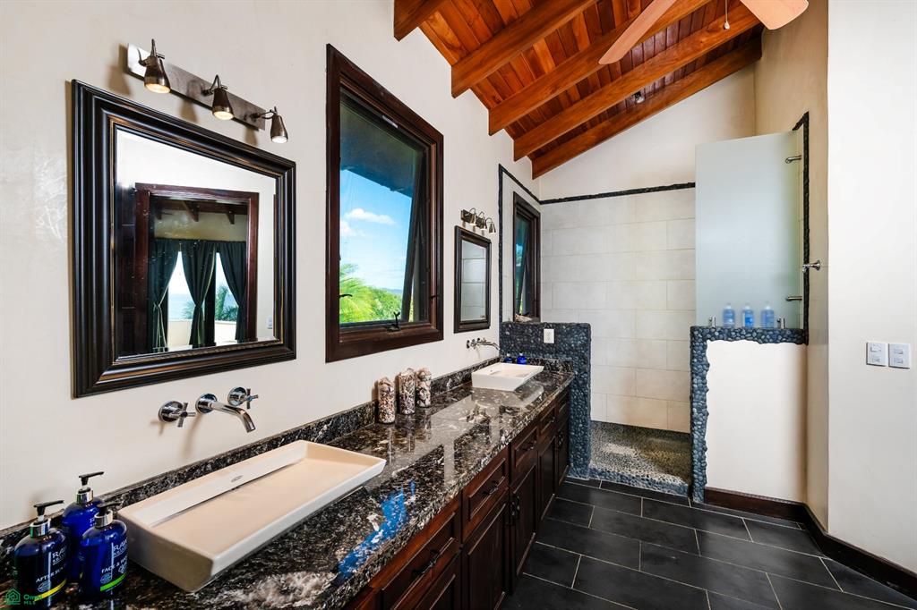 Villa Esperanza: Oceanfront in Playa Negra, Private Coastal Living with Direct Beach Access