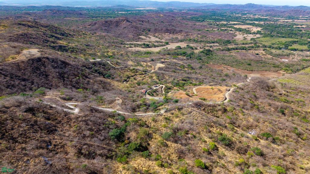 Finca Las Ventanas: Expansive Mountain View Estate Near Potrero