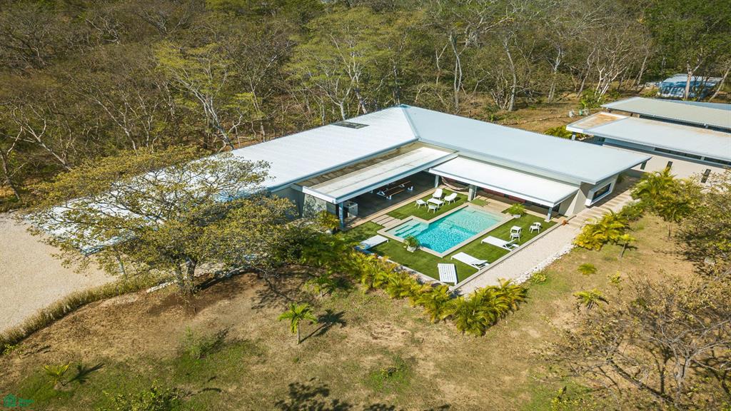 Rancho Coco A Turnkey Retreat & Event Compound in Playa Negra