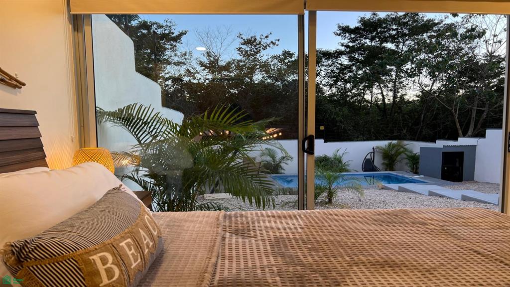 Casa Karu, Comfortable Modern Living in Santa Rosa Estates