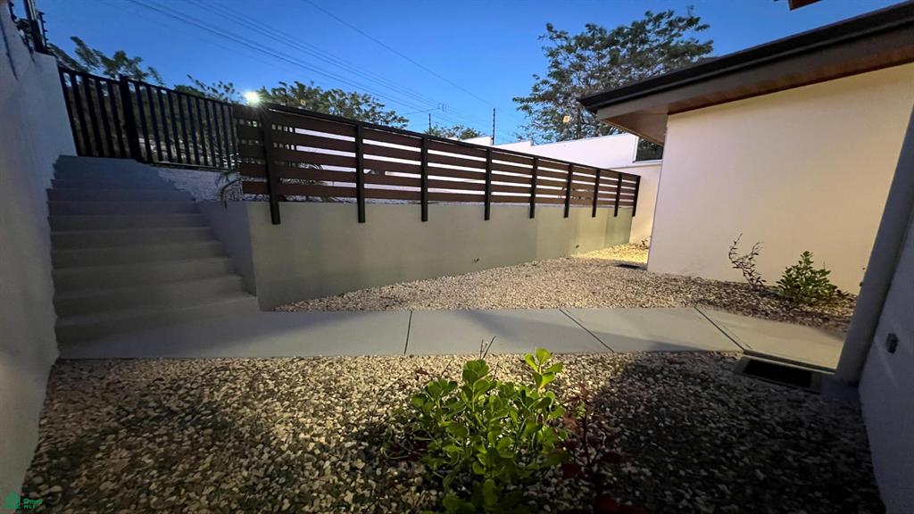 Casa Karu, Comfortable Modern Living in Santa Rosa Estates