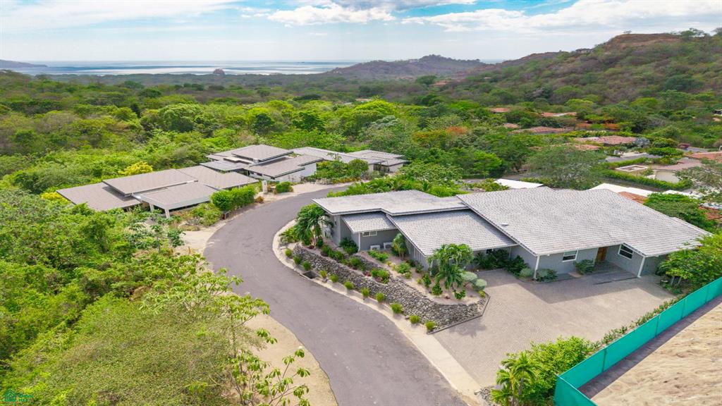Dos Rios 65, Modern Ocean View Luxury Home with Studio Apartment