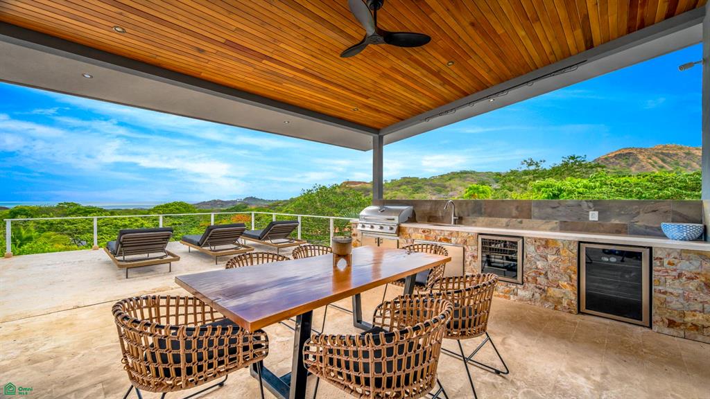 Dos Rios 65, Modern Ocean View Luxury Home with Studio Apartment