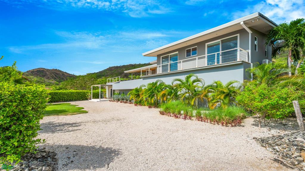 Dos Rios 65, Modern Ocean View Luxury Home with Studio Apartment