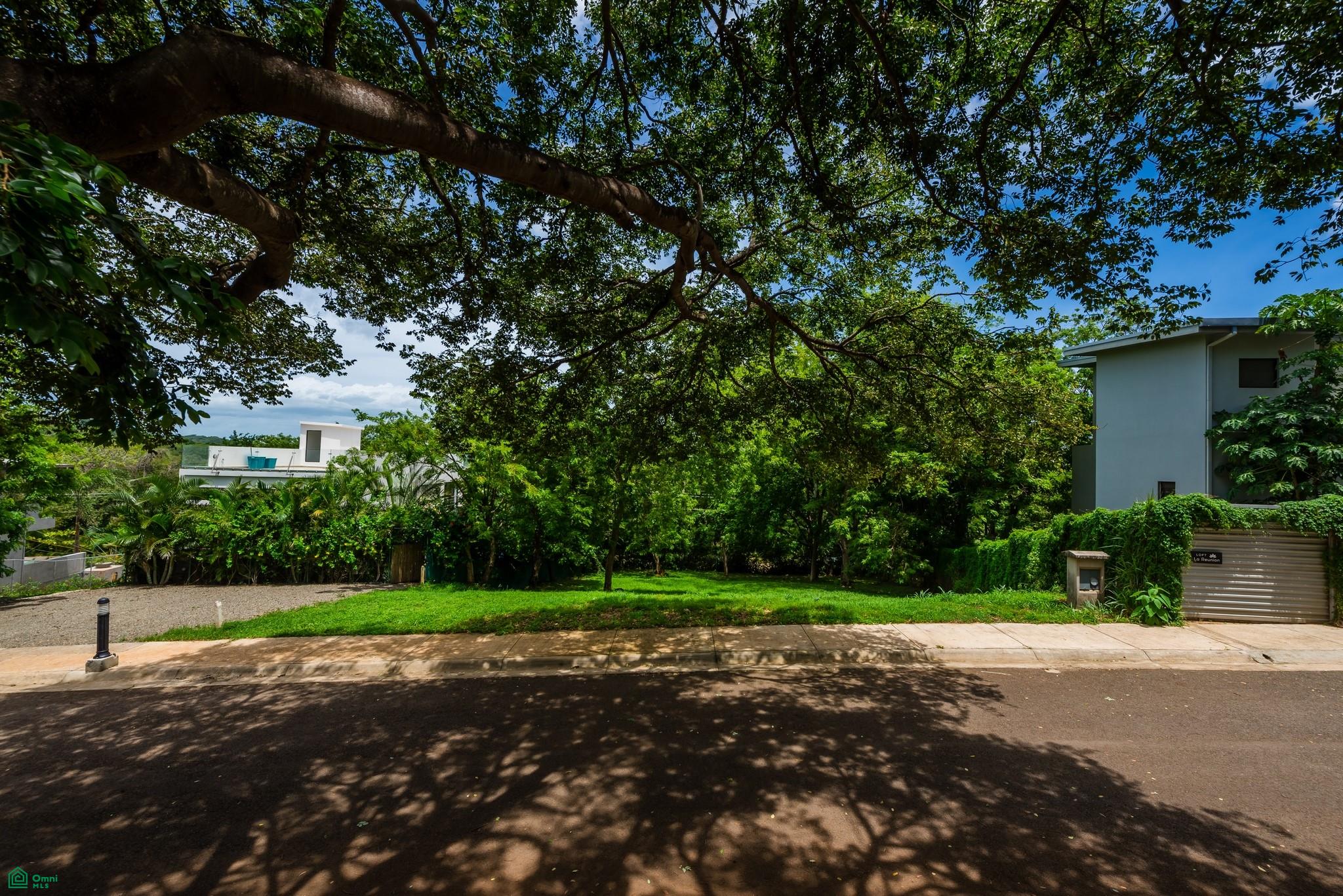 Tamarindo Park Hilltop Lot 14