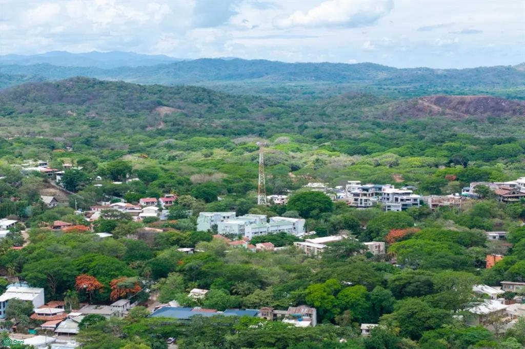 Villa Verde II #37 | Charming 2 Bedroom Condo Just 500 Meters from Tamarindo Beach