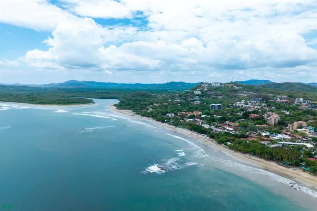 Villa Verde II #37 | Charming 2 Bedroom Condo Just 500 Meters from Tamarindo Beach