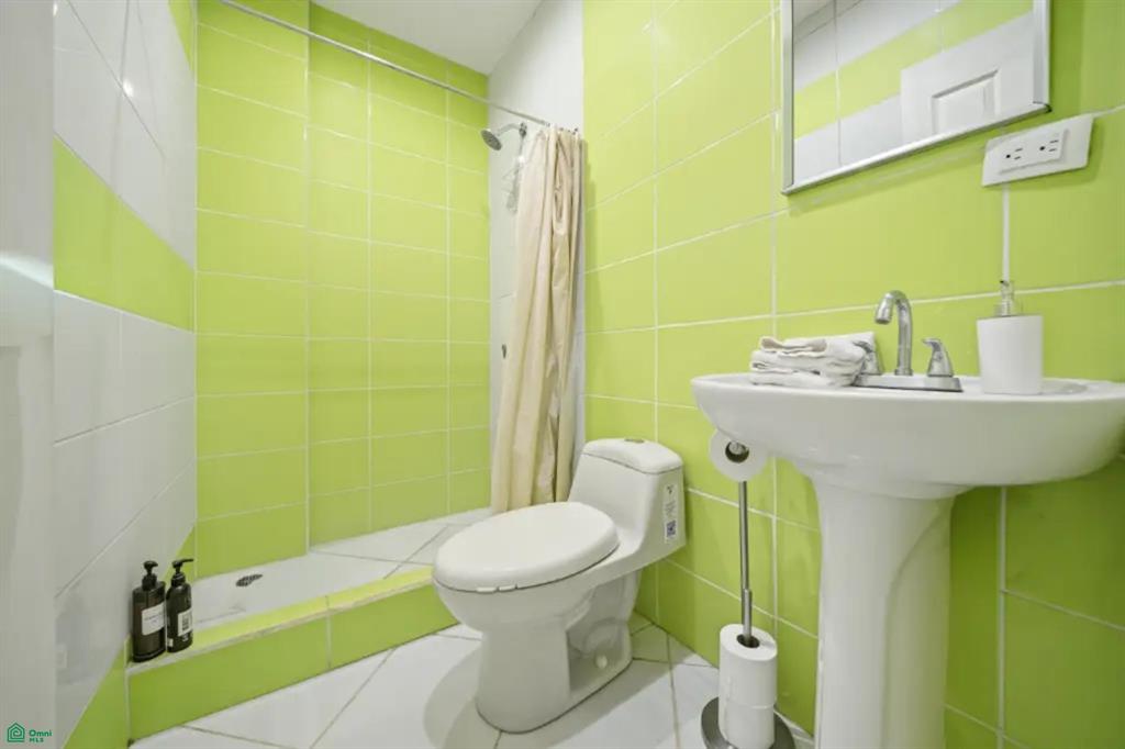 Villa Verde II #37 | Charming 2 Bedroom Condo Just 500 Meters from Tamarindo Beach