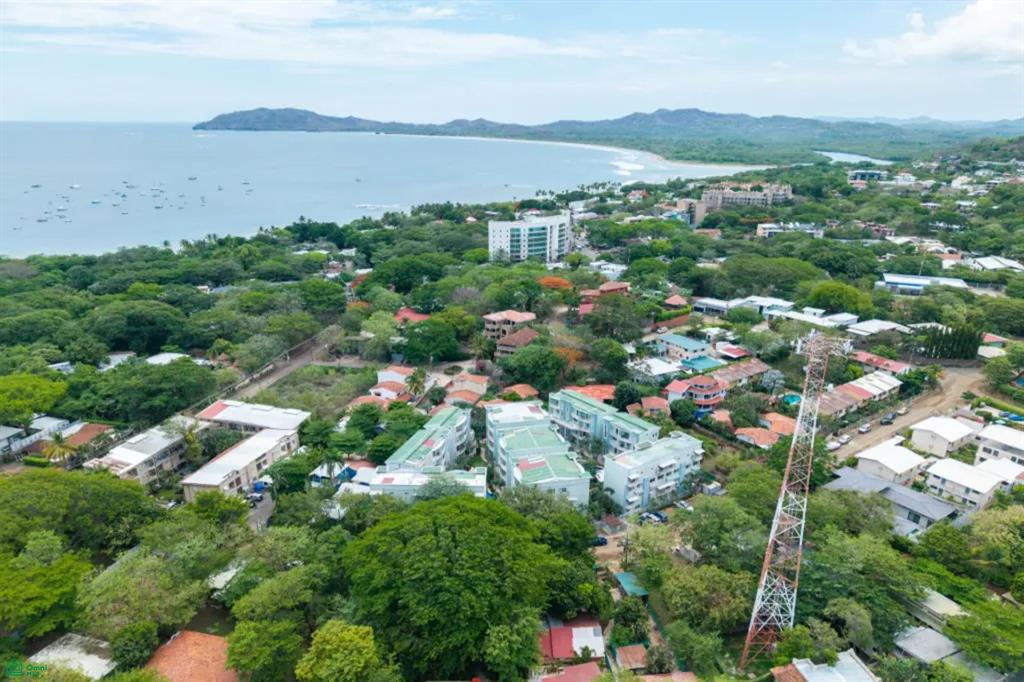 Villa Verde II #37 | Charming 2 Bedroom Condo Just 500 Meters from Tamarindo Beach