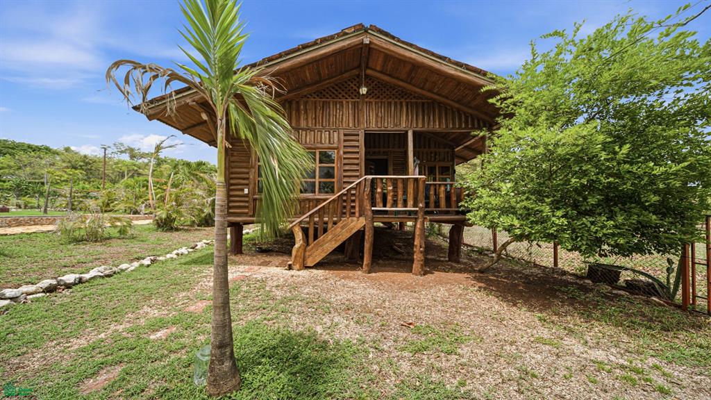 Las Salinitas de Playa Grande, Multi Casita Investment Property with Pool | Owner Financing Available