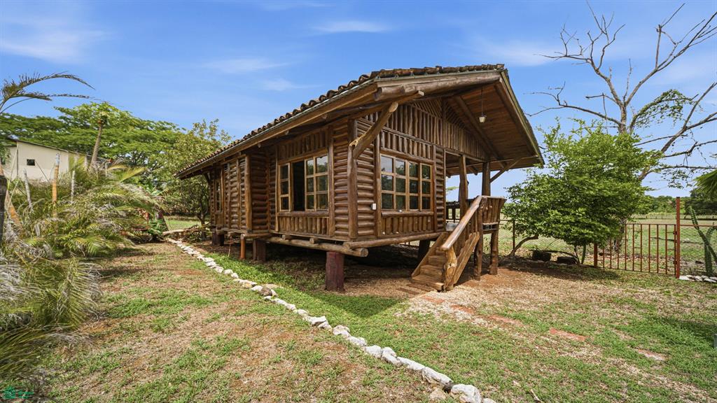 Las Salinitas de Playa Grande, Multi Casita Investment Property with Pool | Owner Financing Available