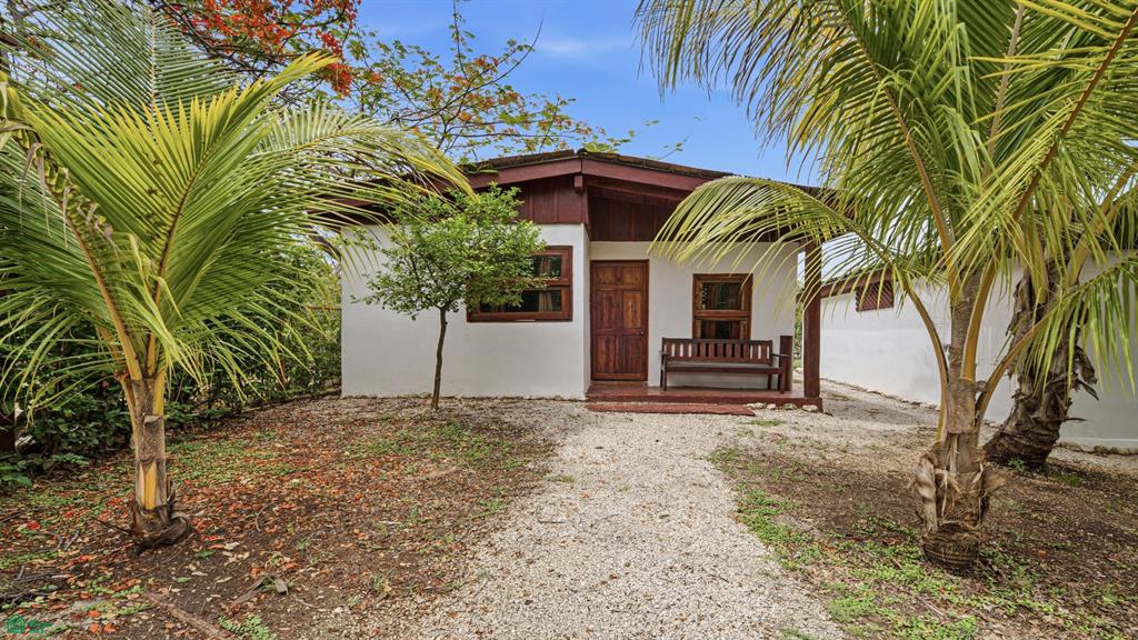 Las Salinitas de Playa Grande, Multi Casita Investment Property with Pool | Owner Financing Available