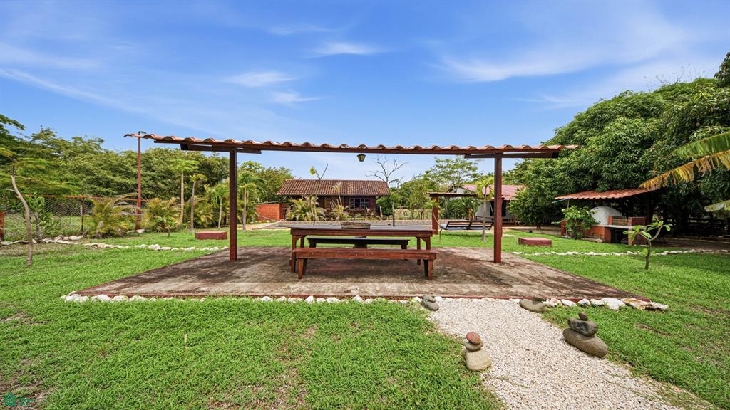 Las Salinitas de Playa Grande, Multi Casita Investment Property with Pool | Owner Financing Available