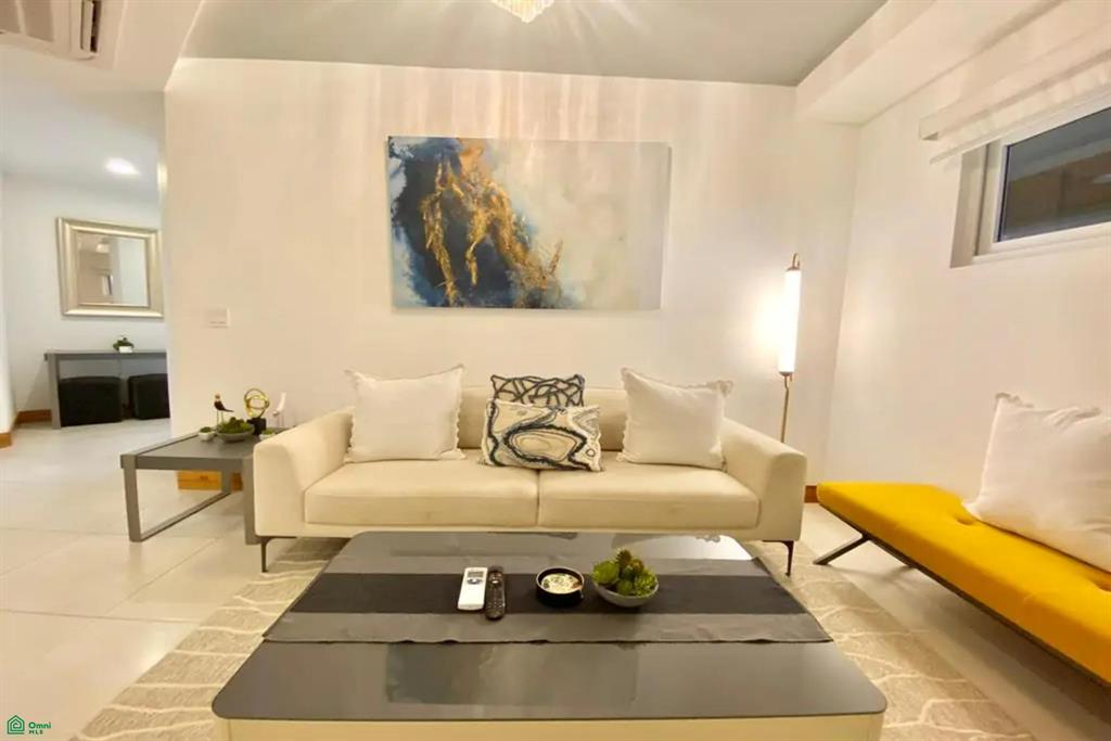 Peninsula 12