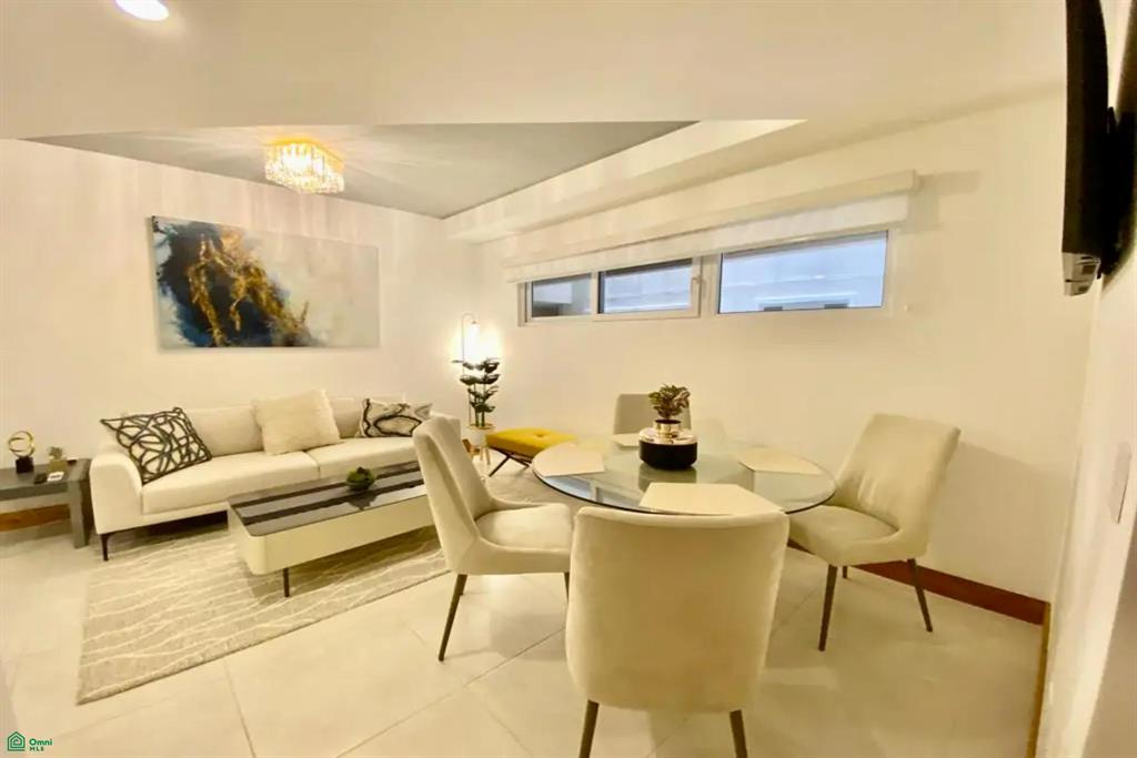 Peninsula 12