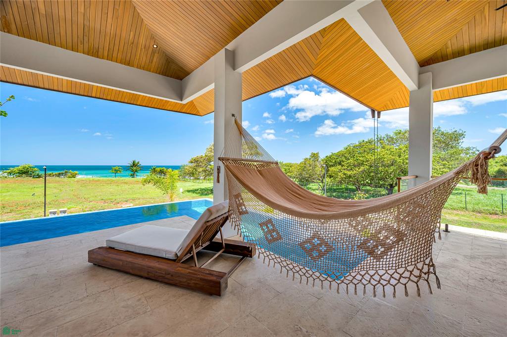 Casa Guayacan, Coralis #5