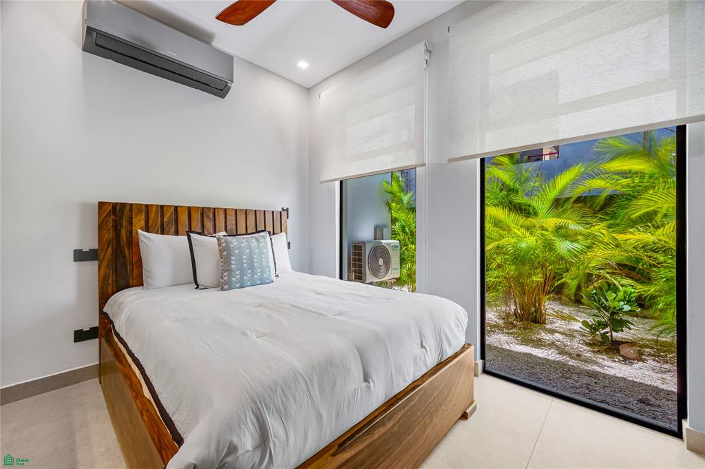 Casa Guayacan, Coralis #5