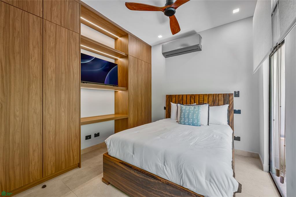 Casa Guayacan, Coralis #5