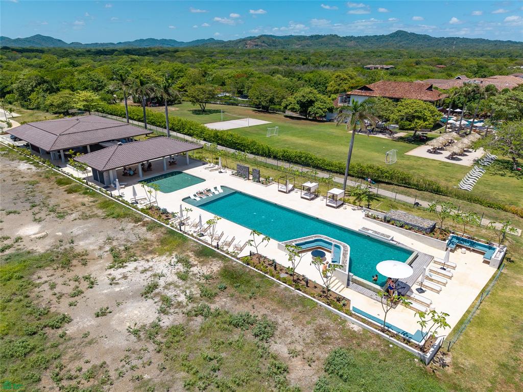 Casa Guayacan, Coralis #5