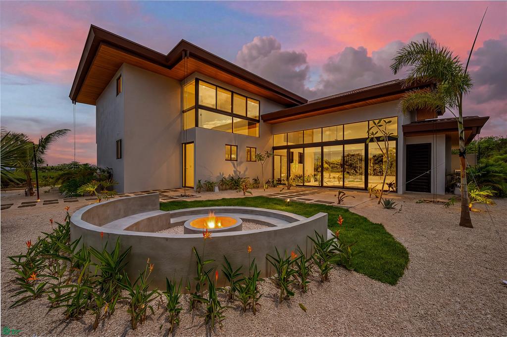 Casa Guayacan, Coralis #5