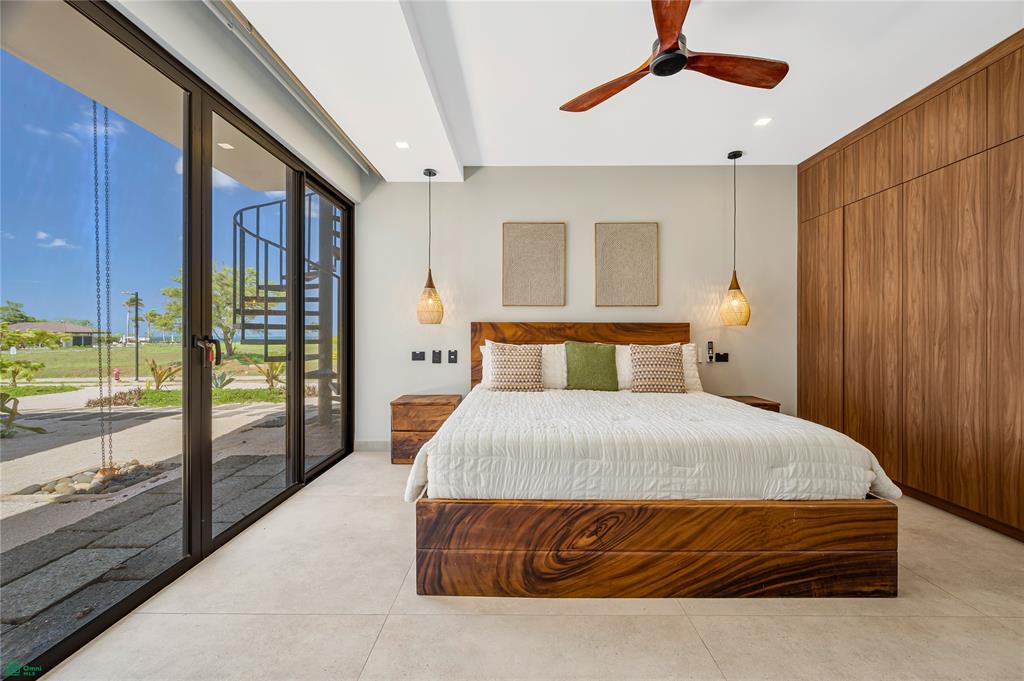 Casa Guayacan, Coralis #5