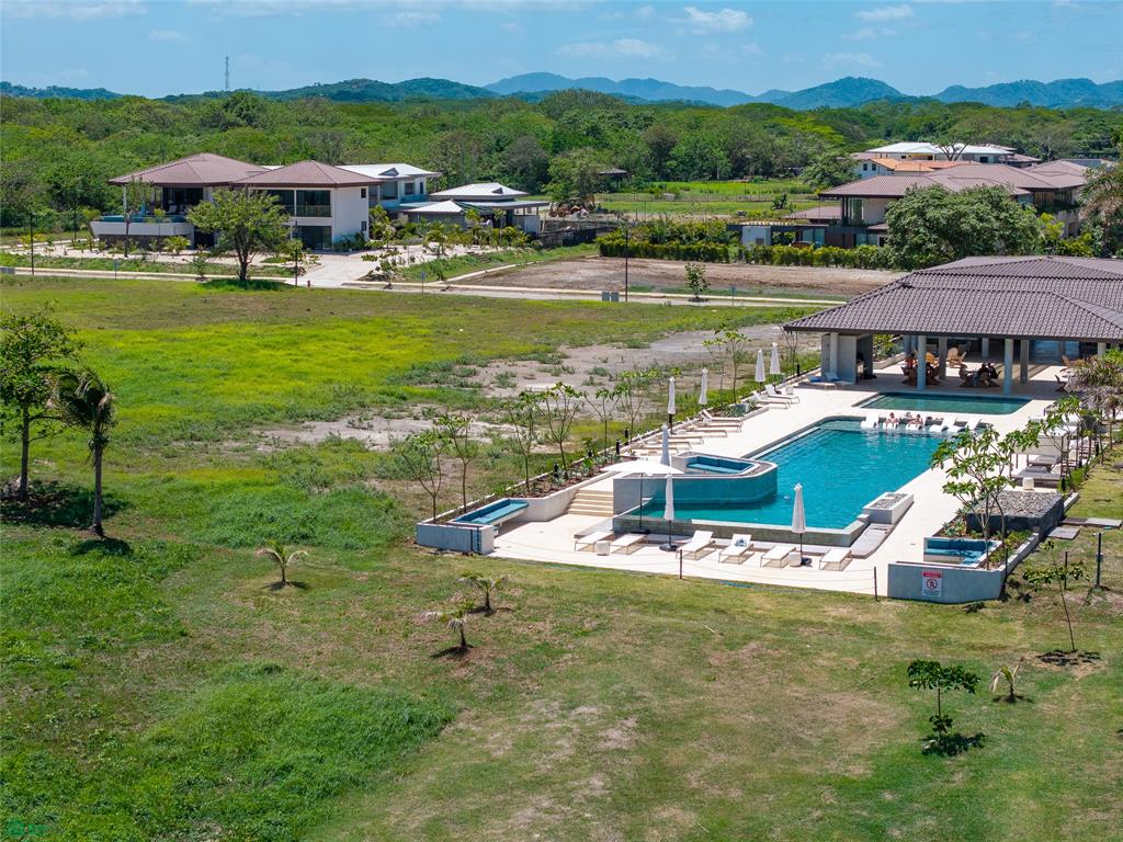 Casa Guayacan, Coralis #5