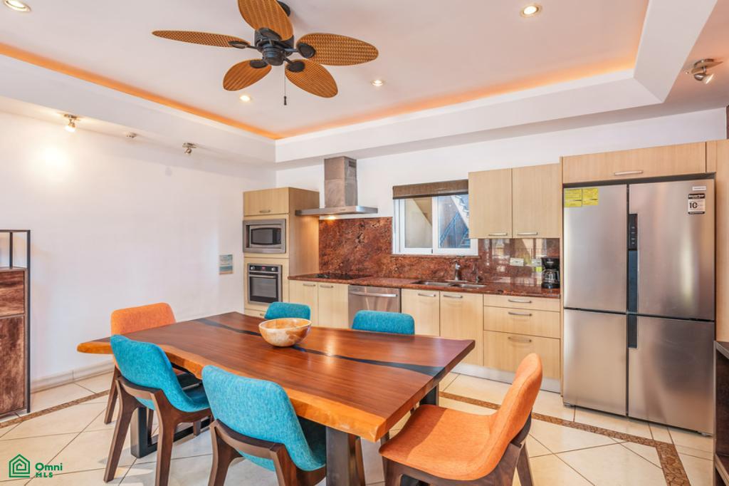 Boca Raca 9, Turnkey Condo Just Steps from Tamarindo Beach