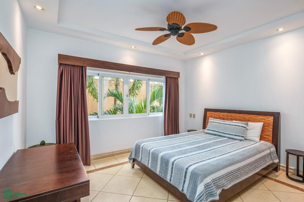 Boca Raca 9, Turnkey Condo Just Steps from Tamarindo Beach
