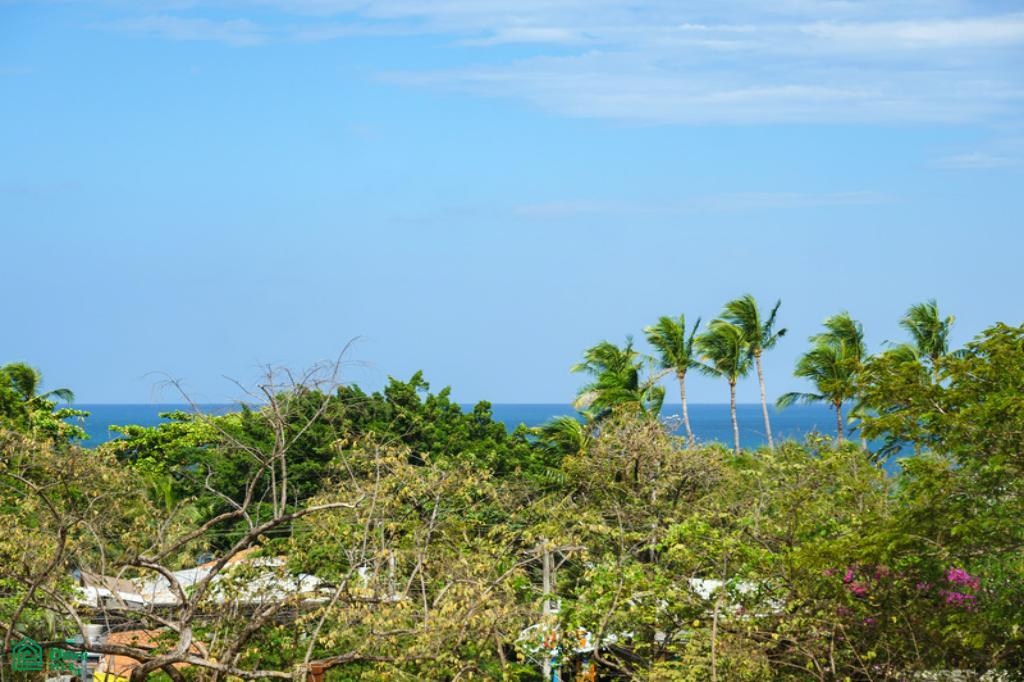 Boca Raca 9, Turnkey Condo Just Steps from Tamarindo Beach