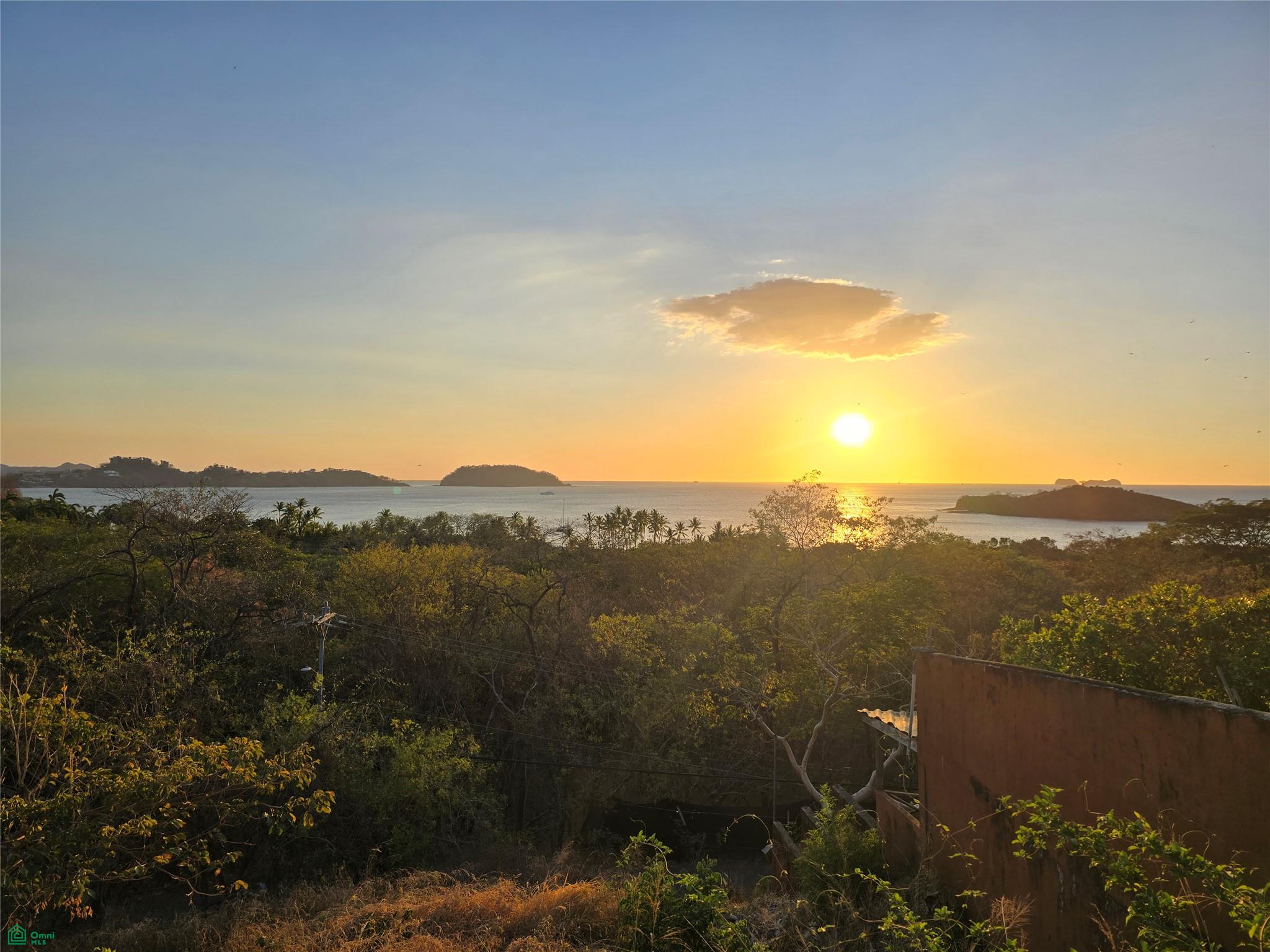 Tierra de Tara Potrero Center Oceanview Titled lot