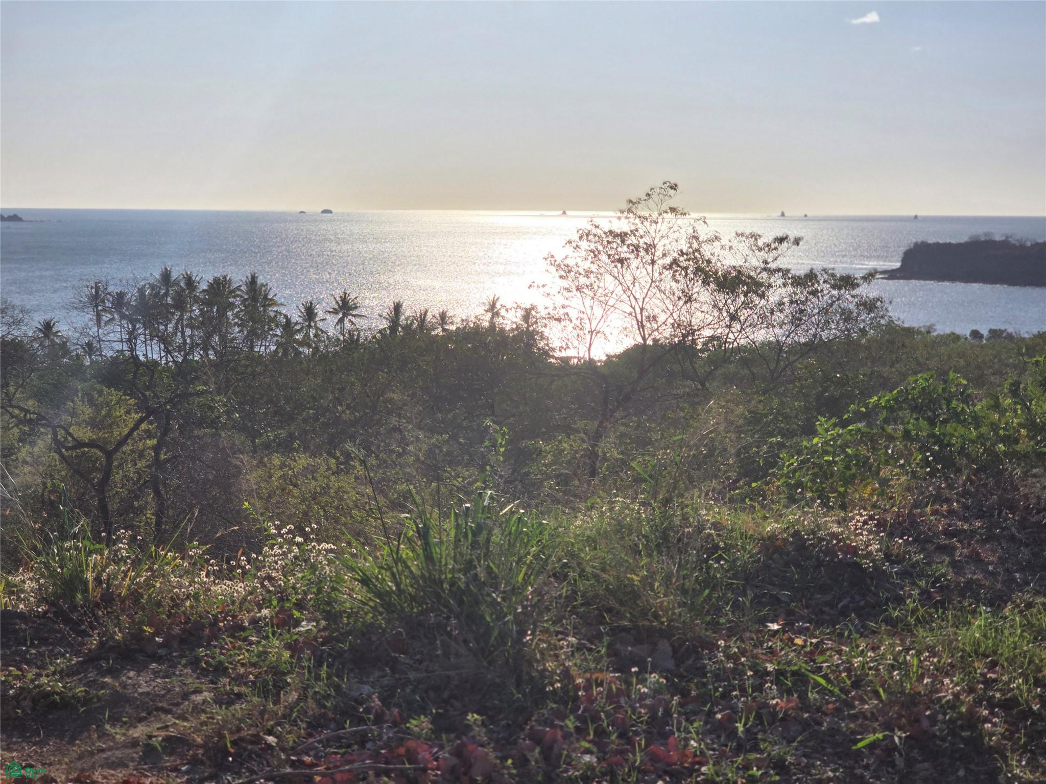 Tierra de Tara Potrero Center Oceanview Titled lot