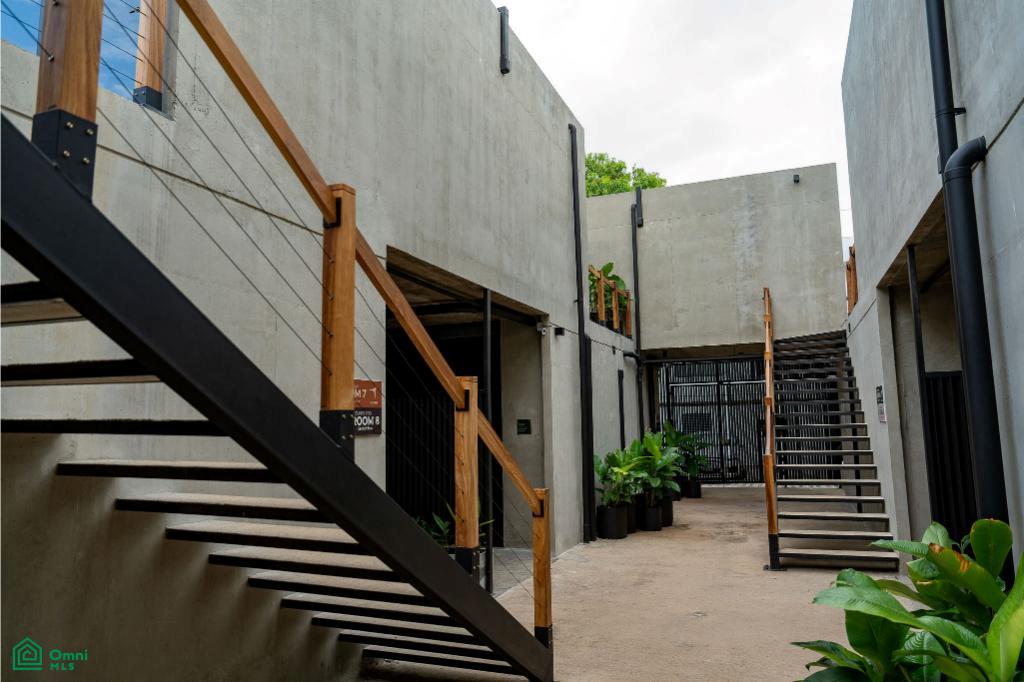 The Sandhaus